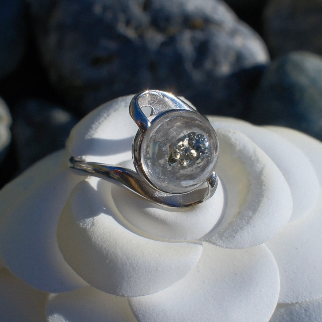 Chalcopyrite in Quartz Ring
