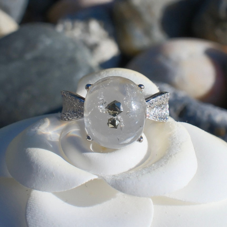 Chalcopyrite in Quartz Ring
