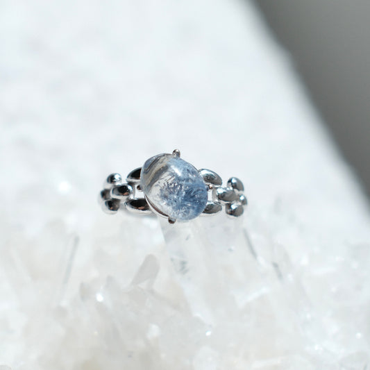 Dumortierite in Quartz Ring