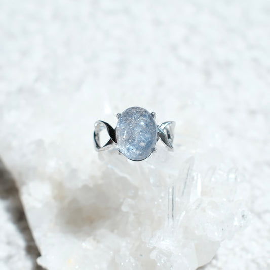 Dumortierite in Quartz Ring
